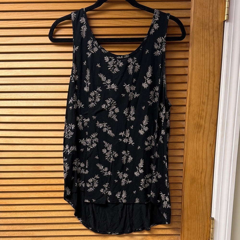 Old Navy Black Floral Tank Top